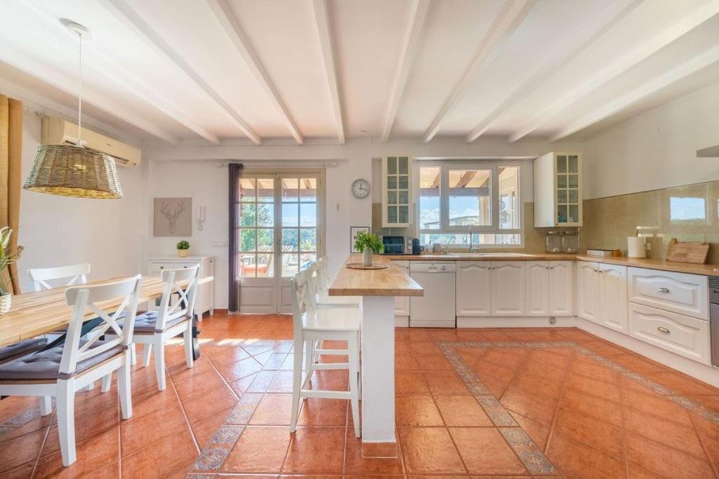 Biniali  Magnifica Villa Tranquila En El Centro De Mallorca מראה חיצוני תמונה