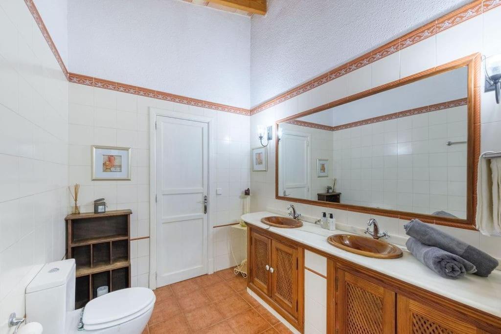 Biniali  Magnifica Villa Tranquila En El Centro De Mallorca מראה חיצוני תמונה