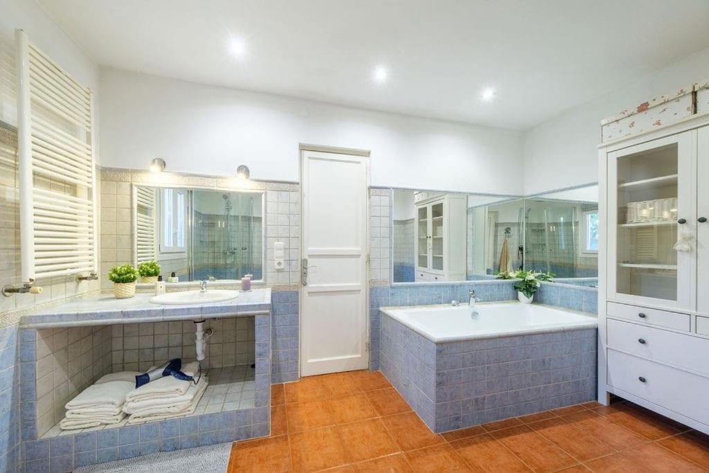 Biniali  Magnifica Villa Tranquila En El Centro De Mallorca מראה חיצוני תמונה